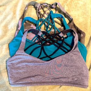 Lululemon LOT free to be wild bra (3 pieces size 8)